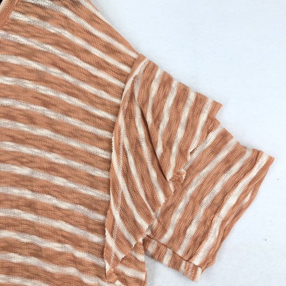 Weekend Suzanne Betro NWT Women's Plus Size 1X Coral White Ruffle Sleeve Tunic - Picture 3 of 10